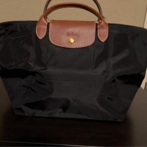 Longchamp Medium Le Pliage Bag